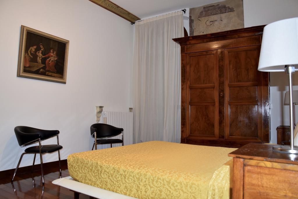 Ball Apartments Loc 04163 Verona Pokoj fotografie